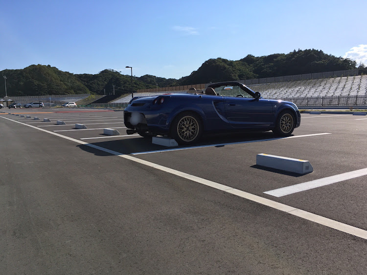 MR-SのMR-S・rx-8に関するカスタム事例の投稿画像1枚目