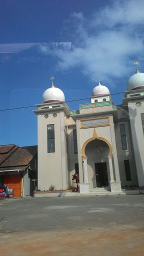 Menara Masjid Putih