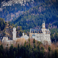 Neuschwanstein di 