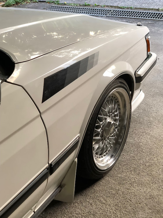 マークIIのgx71・マークII・グラデコ・ハイソカー・ハイソ仕様に関するカスタム事例の投稿画像1枚目