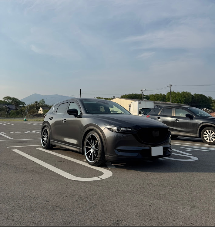 CX-5のROHANA wheels・マツダ・ちょいシャコタン・自動車税の季節ですね・ドライブに関するカスタム事例の投稿画像1枚目