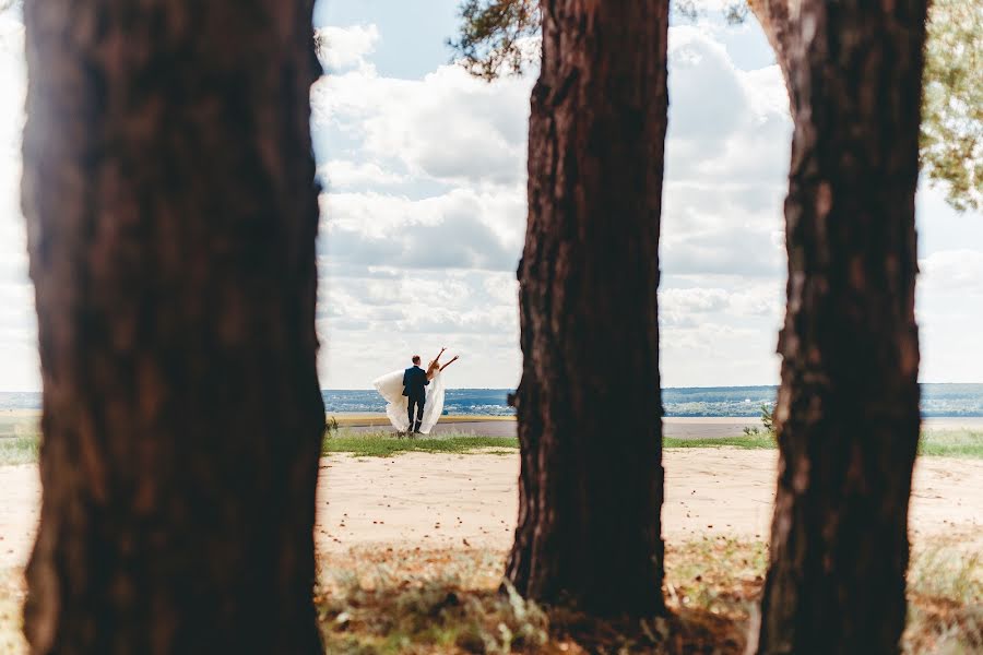 Wedding photographer Evgeniy Kryuchkov (maldovanov). Photo of 29 September 2015