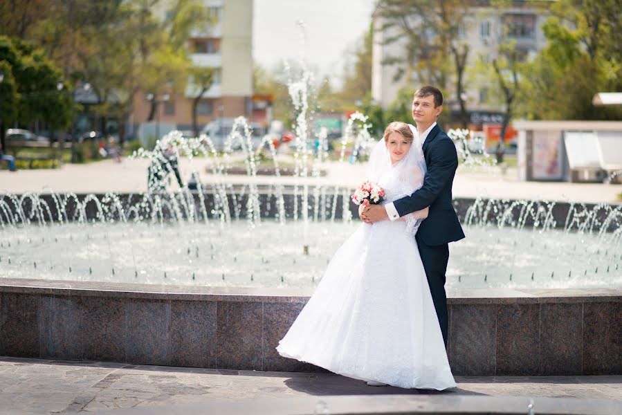 Wedding photographer Maksim Voznyak (love). Photo of 1 August 2014