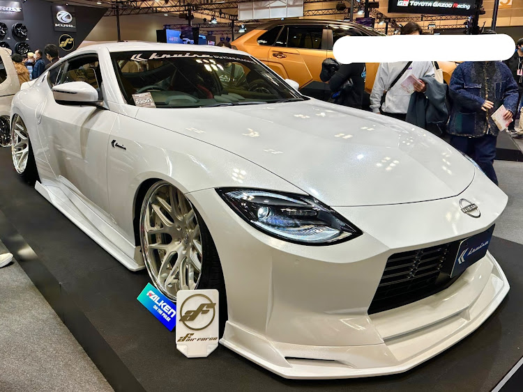 nataiさんが投稿した大阪オートメッセ2023・マークXジオ・洗車・２月も宜しくお願いしますに関するカスタム事例の投稿画像4枚目