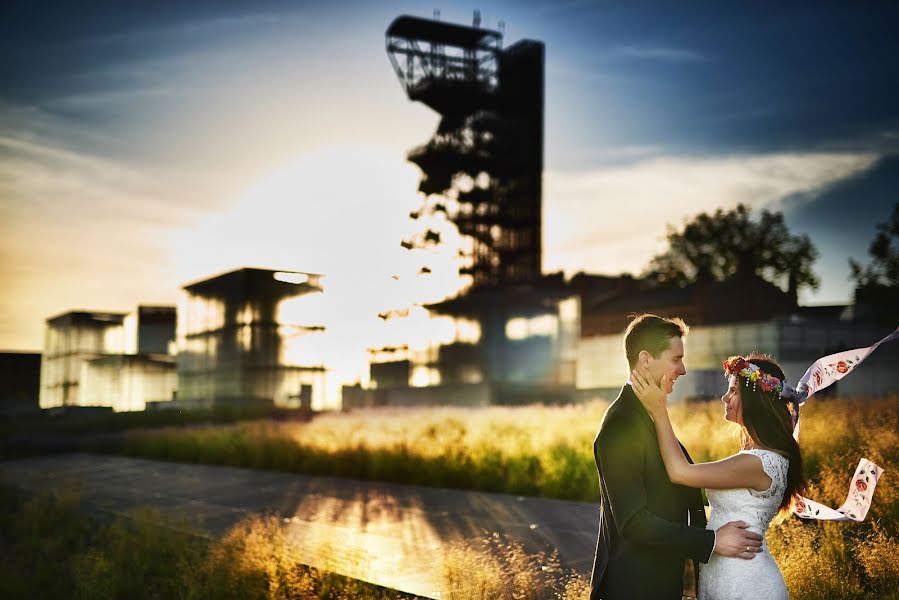 Photographe de mariage Artur Kuźnik (arturkuznik). Photo du 7 mai 2019