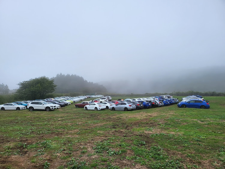 WRX S4のおじさん達の休日・10月もよろしくお願いしますに関するカスタム事例の投稿画像1枚目
