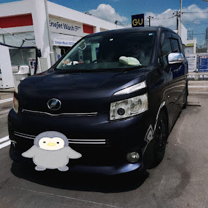 ヴォクシー ZRR70W