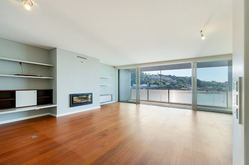 Apartment 5