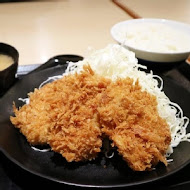 吉豚屋 Katsuya かつや(家樂福重新店)