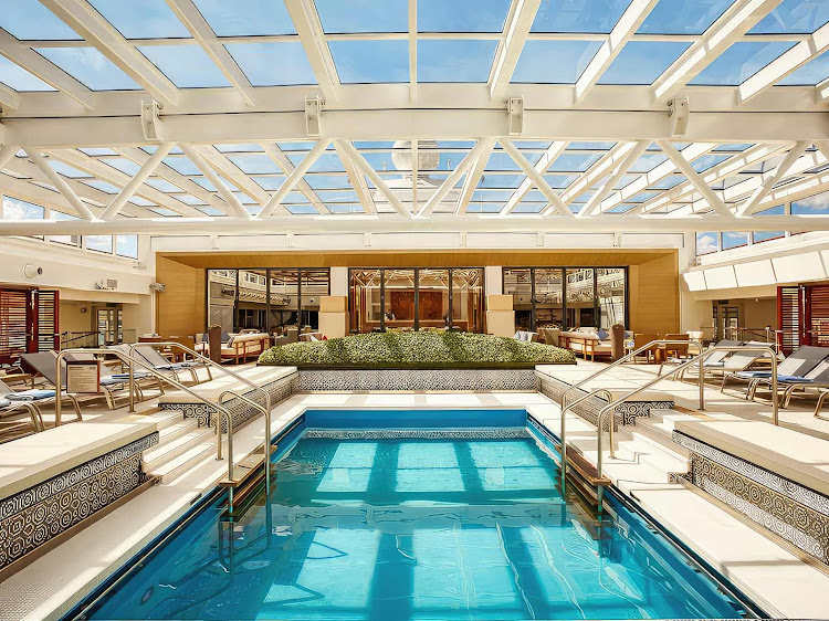 Take a dip in the enclosed main pool — rain or shine — on your Viking sailing. 