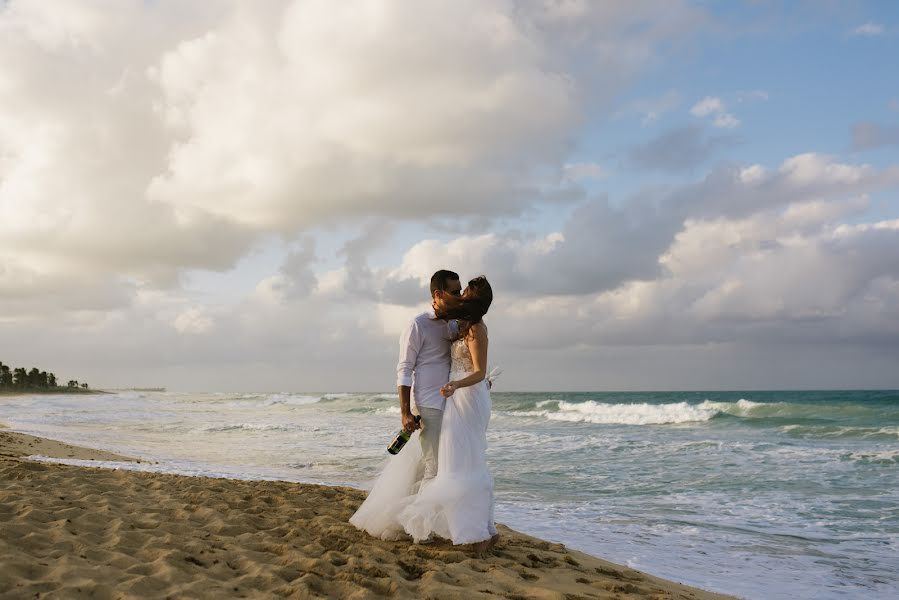 Fotógrafo de casamento Valiko Proskurnin (valikko). Foto de 26 de outubro 2020