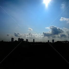 by Hao Xiang Chen - City,  Street & Park Vistas