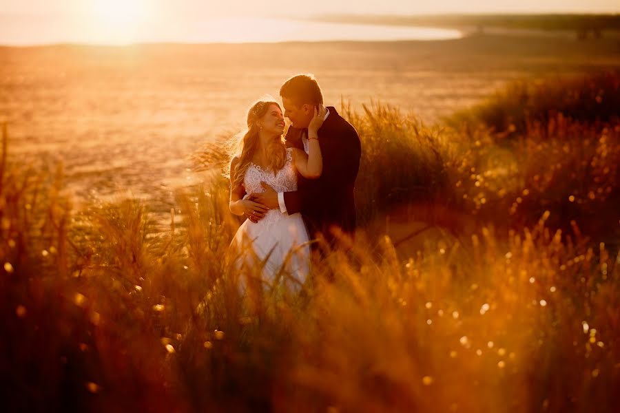 Wedding photographer Sławomir Chaciński (fotoinlove). Photo of 26 December 2020