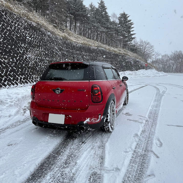 ミニ クロスオーバーのお山ドライブ・雪道ドライブ⛄に関するカスタム事例の投稿画像8枚目