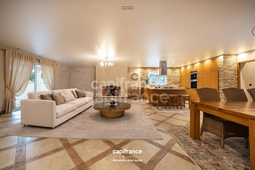 Maison avec terrasse 1