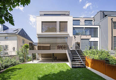 Maison avec jardin et terrasse 1