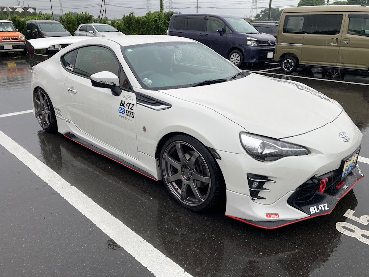 86の毎日楽しく元気にに関するカスタム事例の投稿画像2枚目