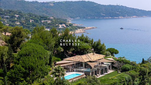 Villa avec piscine et jardin 2