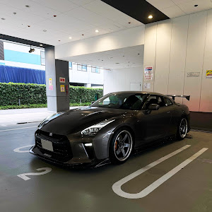 NISSAN GT-R R35