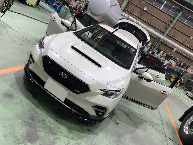 レヴォーグのSTCのど変態❗️😳😳😳・７回目の洗車したよんっ❗️✨🚗✨・明日は、オールジャンルオフ会❗️🚗🚗🚗・いつもいいね👍&コメントありがとうございます🙇🏻‍♂️✨に関するカスタム事例の投稿画像2枚目