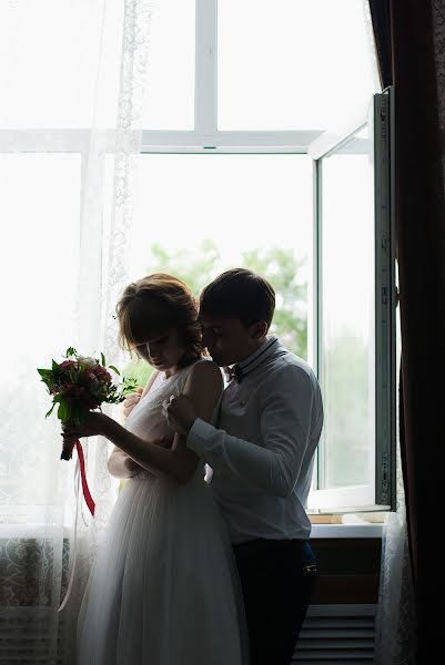 Fotógrafo de bodas Elena Minazova (elenmoon). Foto del 18 de noviembre 2016