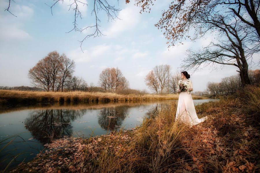 Fotógrafo de casamento Olga Tryapicyna (tryolga). Foto de 11 de novembro 2018