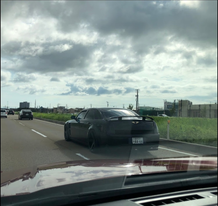 300C セダンのカスタム計画に関するカスタム事例の投稿画像1枚目