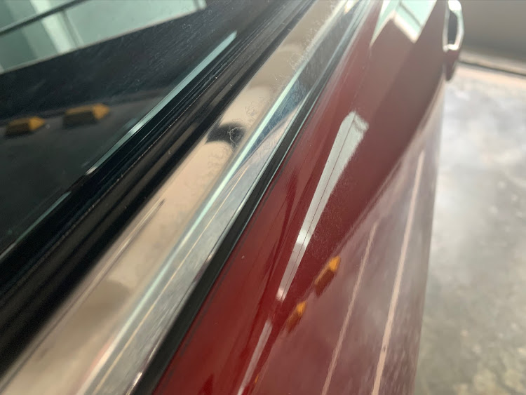 CX-7のフィリピン・暇つぶし・磨き屋・魂動以前のマツダに関するカスタム事例の投稿画像2枚目