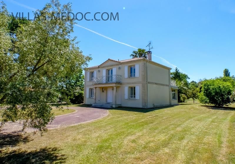 Vente maison 10 pièces 225 m² à Vertheuil (33180), 540 000 €