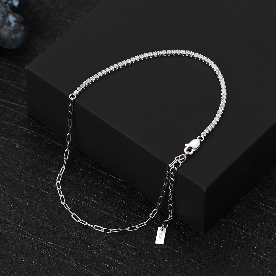 Bracelet de cheville en argent sterling avec point de chaînette retour et diamants. Un bijou raffiné pour sublimer votre cheville.