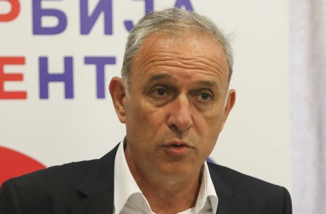 Ponoš: SNS se smučila narodu, građanska neposlušnost će uzdrmati vlast na čelu s Vučićem