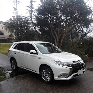 アウトランダーPHEV