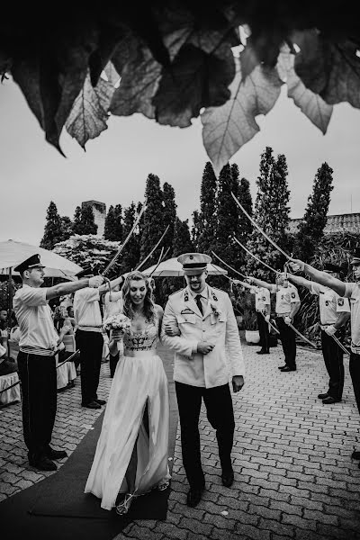 Fotógrafo de casamento Gábor Badics (badics). Foto de 15 de agosto 2017