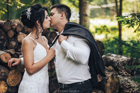 Fotografo di matrimoni Denis Manov (denismanov). Foto del 8 ottobre 2018