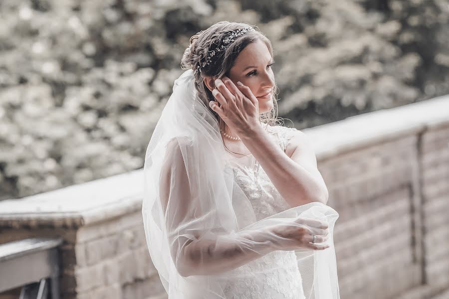 Fotógrafo de casamento Stefanie Fiegler (ldm-fotografie). Foto de 16 de outubro 2022