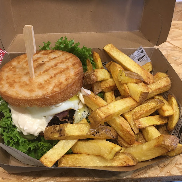 GF burger and homemade fries