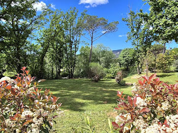 villa à Bagnols-en-Forêt (83)