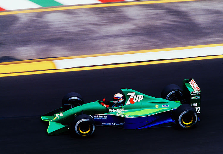 Bertrand Gachot drives the #32 Team 7UP Jordan 191 Ford HB4 V8 during the Mexican Grand Prix on July 16 1991 at the Autódromo Hermanos Rodríguez in Mexico City, Mexico.