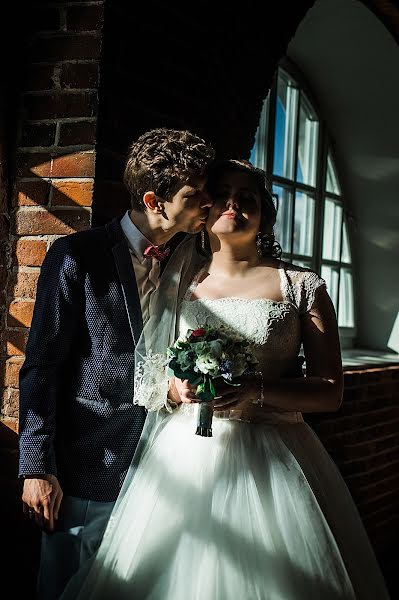 Wedding photographer Elena Ovchinnikova (ulybka). Photo of 6 February 2016