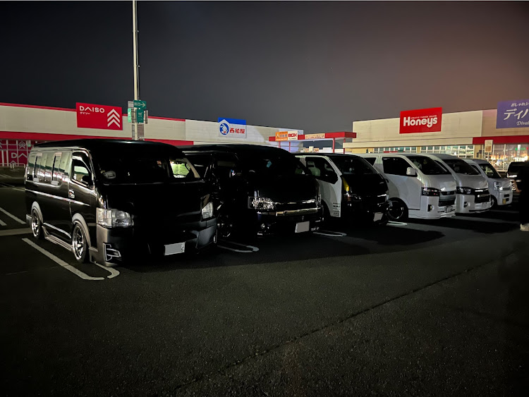 ハイエースバンの謝謝会・4WD・フレスポオフ・GWに関するカスタム事例の投稿画像1枚目