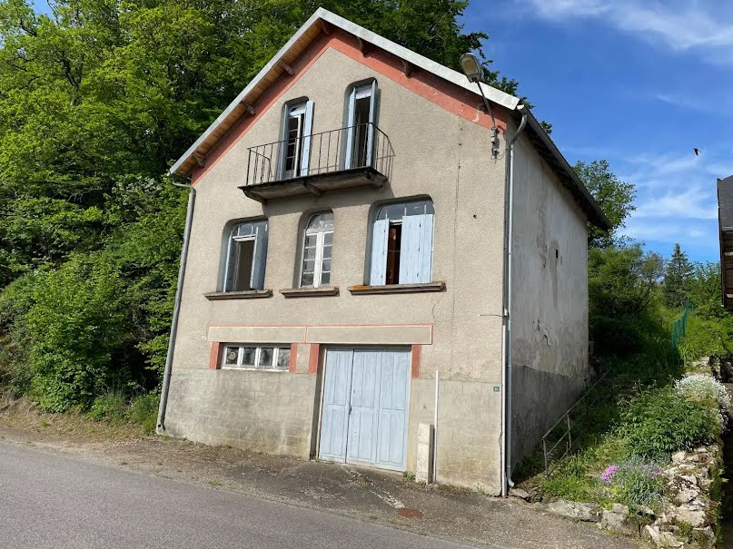 Vente maison 4 pièces 77 m² à Lacelle (19170), 59 900 €