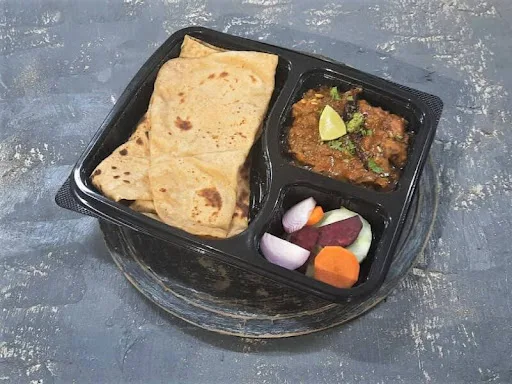 Kadhai Chicken + Roti Combo