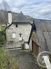 maison à Montsalvy (15)