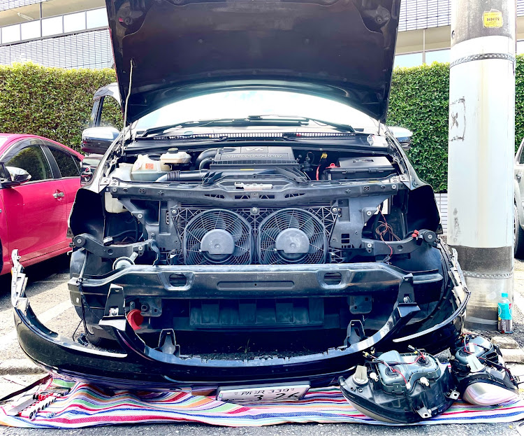 VクラスのDIY・デイライトLED交換・車検に旅立ちましたに関するカスタム事例の投稿画像2枚目