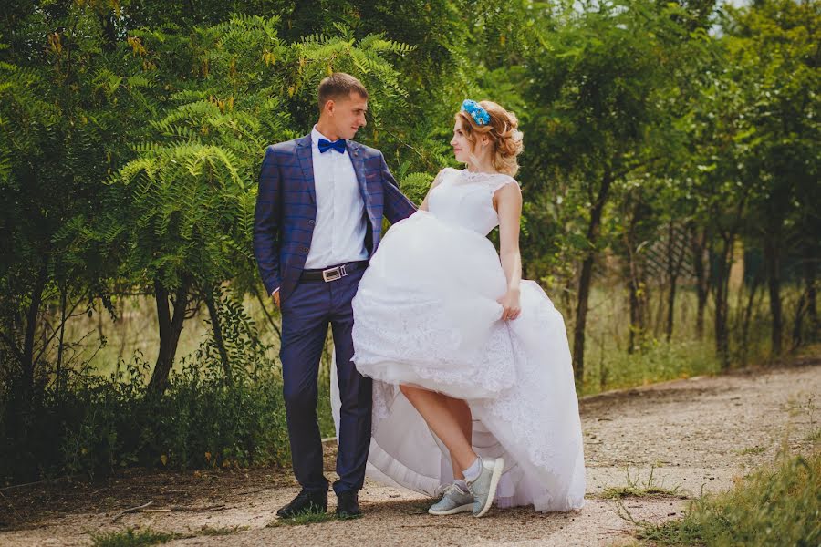婚礼摄影师Lyubov Ilyukhina（astinfinity）。2017 9月12日的照片