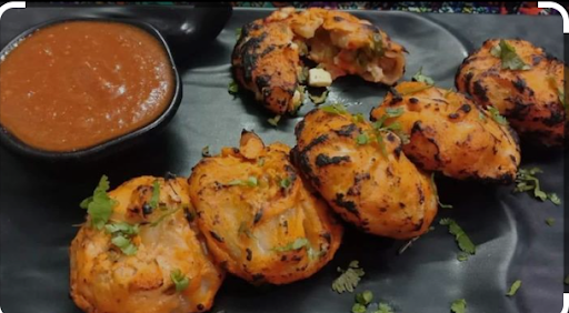 Paneer Momos (Tandoori)