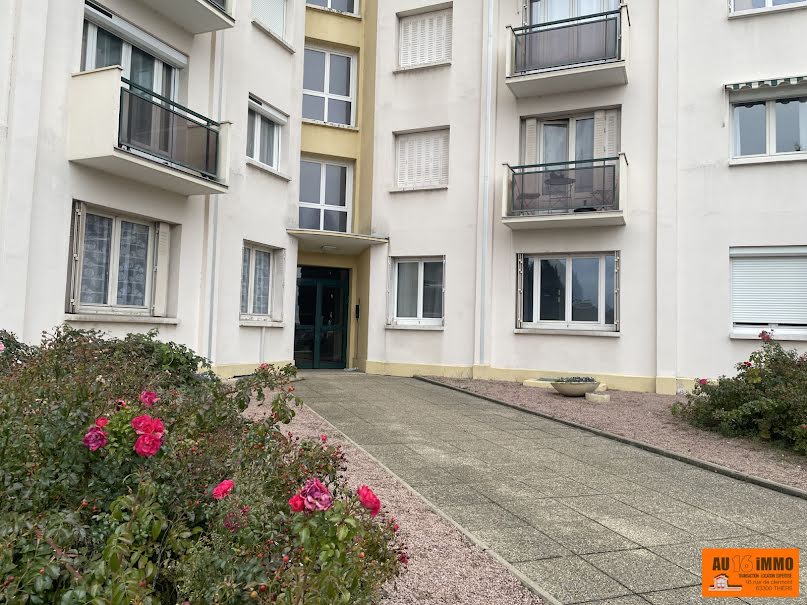 Vente appartement 6 pièces 105 m² à Vichy (03200), 115 000 €