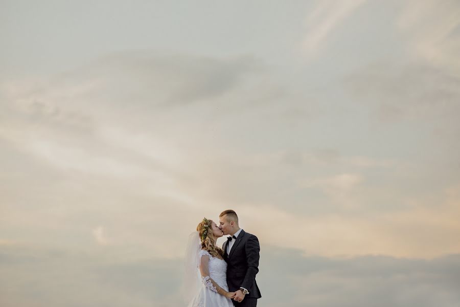 Wedding photographer Krzysztof Rydwelski (photokris). Photo of 7 November 2019