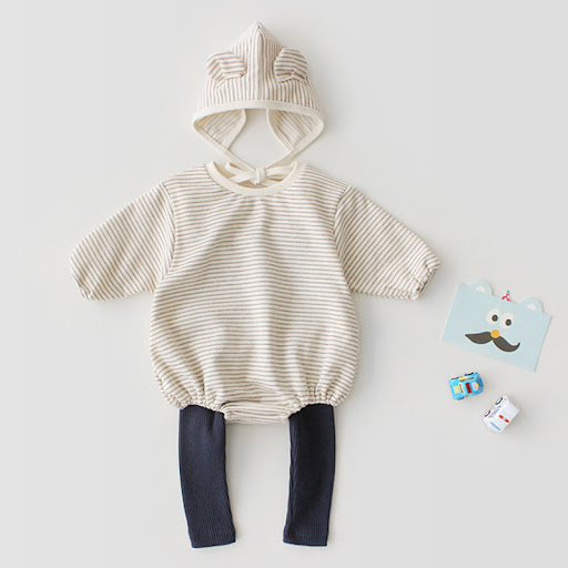 Title 5, Striped cute little ears hat and cotton two-pie...