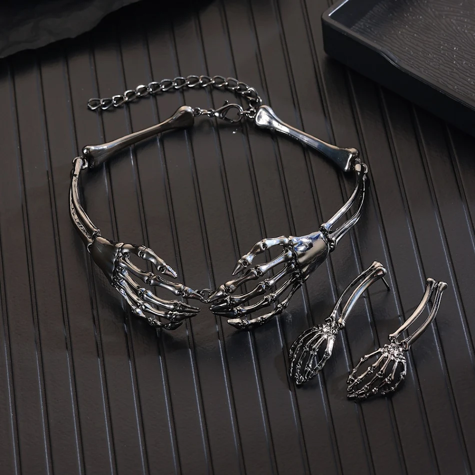 Metalen Retro Bone Ghost Hand Ketting en Oorbellenset, ideaal voor een Gothic look. Uniek sieraden set als origineel cadeau voor vrouwen.